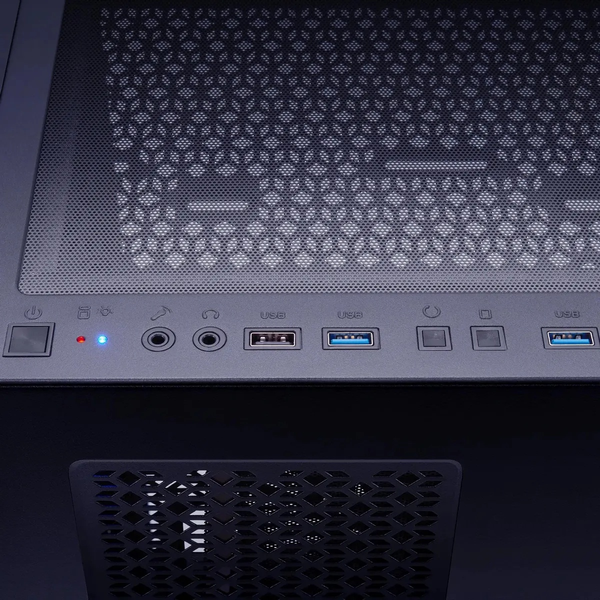 Intel Core i7 13700KF, 3400 МГц, 64 Гб, без HDD, 1 Тб SSD, GeForce RTX 5080 16384 Мб, 2.5 Gigabit Ethernet, Wi-Fi, Bluetooth, Windows 11 Home