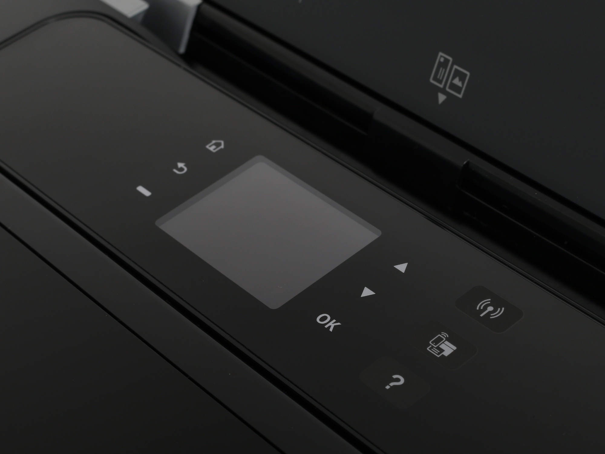 Принтер струйный HP OfficeJet 202 (N4K99C), A4, цветной, печ. до 10 стр/мин. (ч/б) до 7 стр/мин. (цв