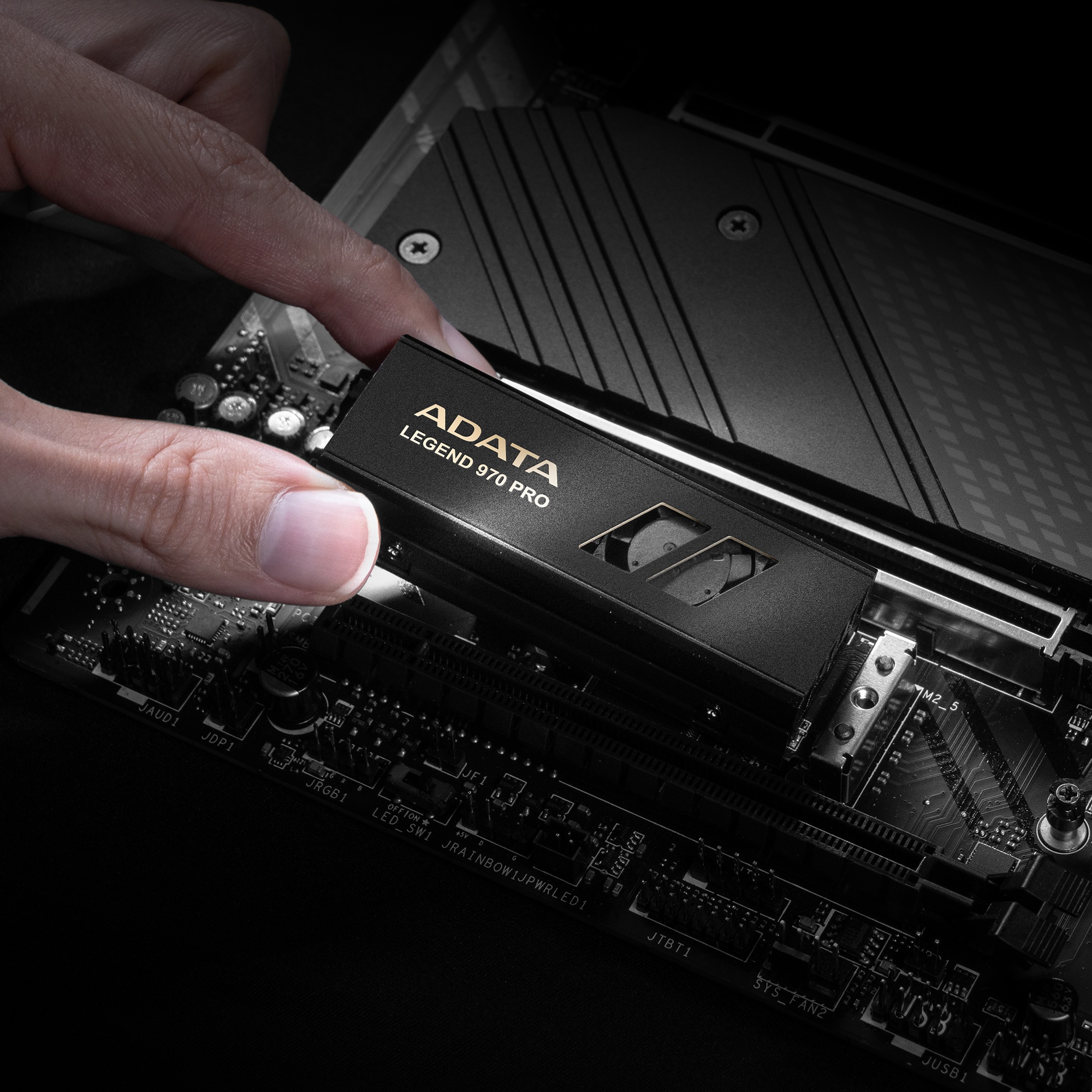 Накопитель SSD ADATA Legend 970 Pro, 2TB, PCIe 5.0 x4, M.2 2280, NVMe, R/W 14000/10000, активное охл