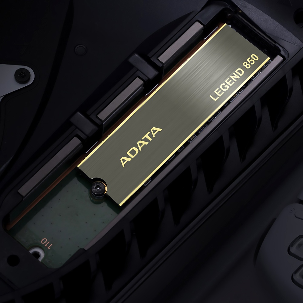 Накопитель SSD ADATA LEGEND 850, 1Tb, PCIe 4.0 x4, M.2 2280, NVMe, R/W 5000/4500, с радиатором