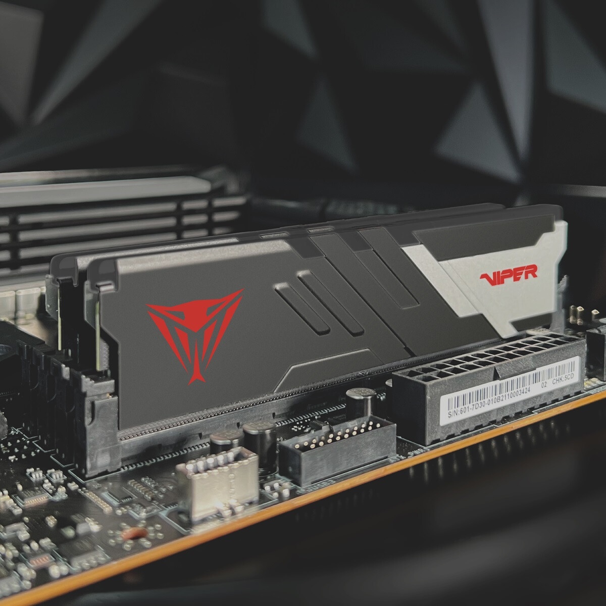 Оперативная память Netac Shadow II, DDR5, 16GB (1x16 GB), 6000 MHz, CL38, радиатор, RGB, чёрный