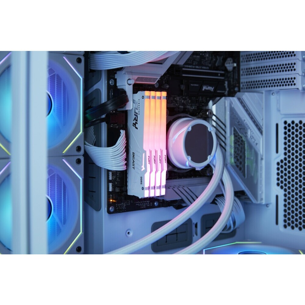 Оперативная память Corsair Vengeance, DDR5, 32GB (2x16 GB), 5600 MHz, CL40, радиатор, чёрный