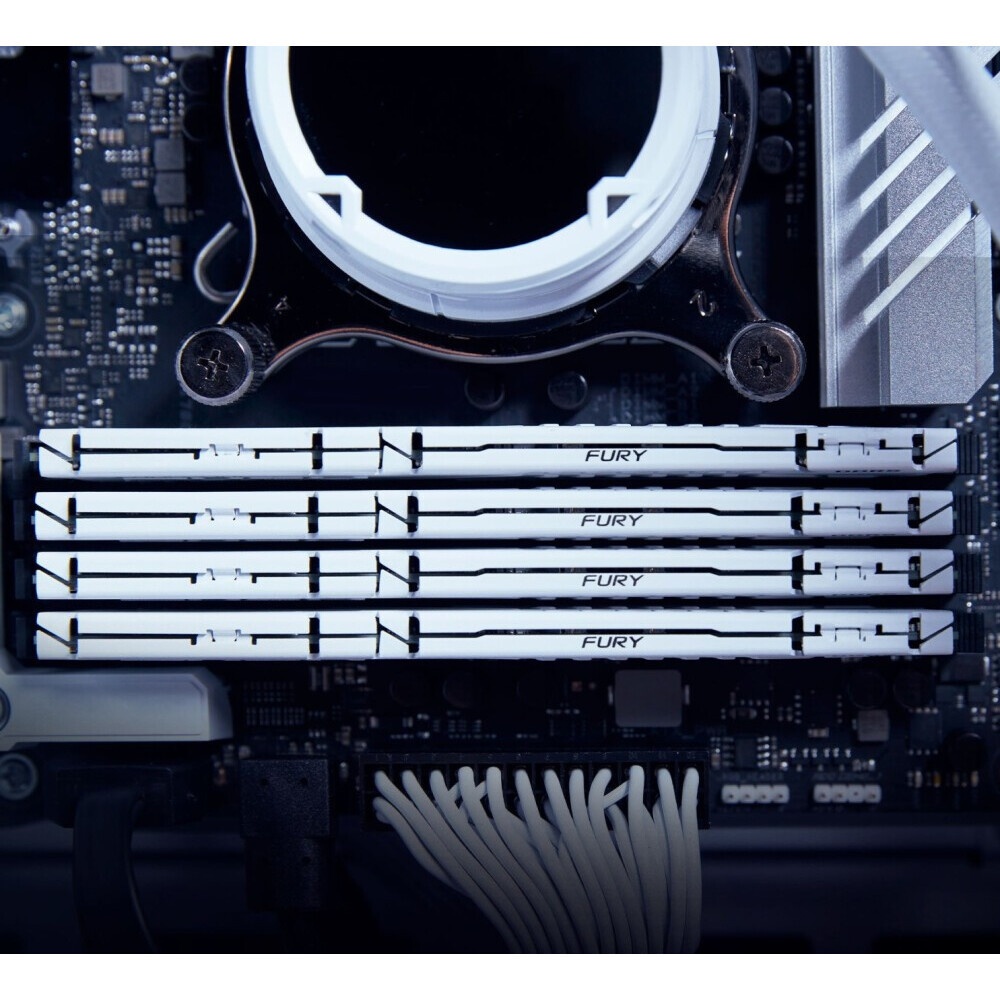 Оперативная память Corsair Vengeance, DDR5, 64GB (2x32GB), 5600 MHz, CL40, с радиатором, RGB, белый