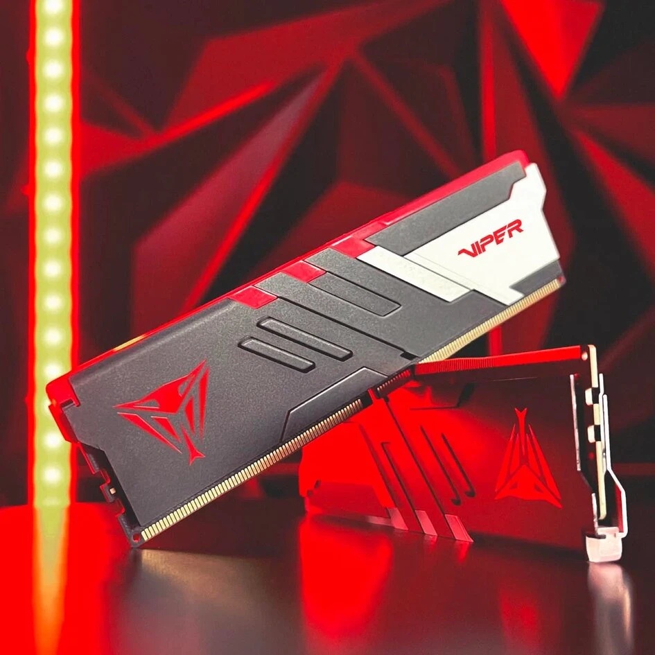 Память DDR 5 DIMM 16Gb (8Gbx2) 6000Mhz, PATRIOT Viper Venom RGB CL36 (PVVR516G600C36K) (retail)