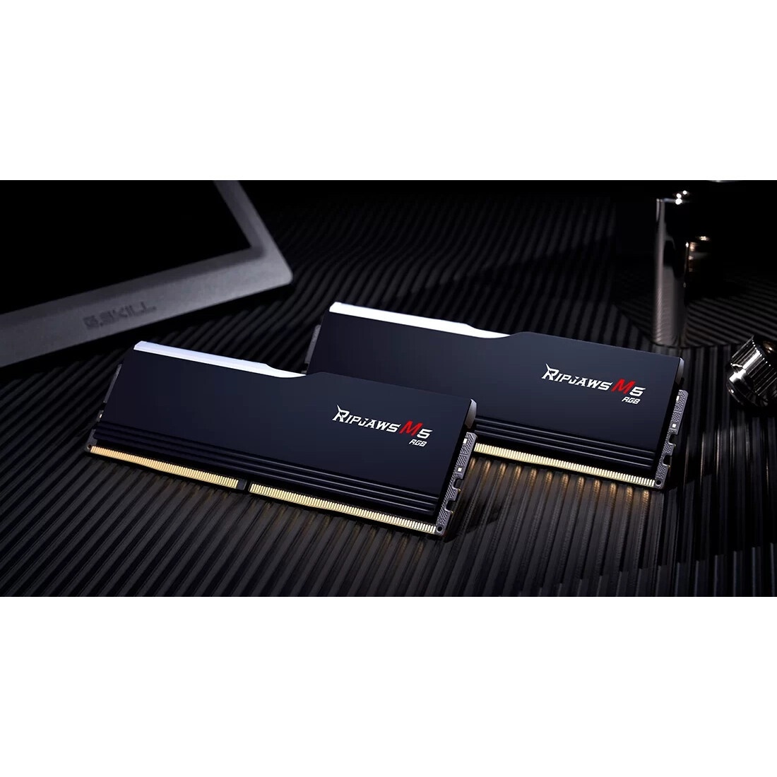 Оперативная память G.Skill Ripjaws M5 RGB, DDR5, 32GB (2x16GB), 6000 MHz, CL36, с радиатором, чёрный