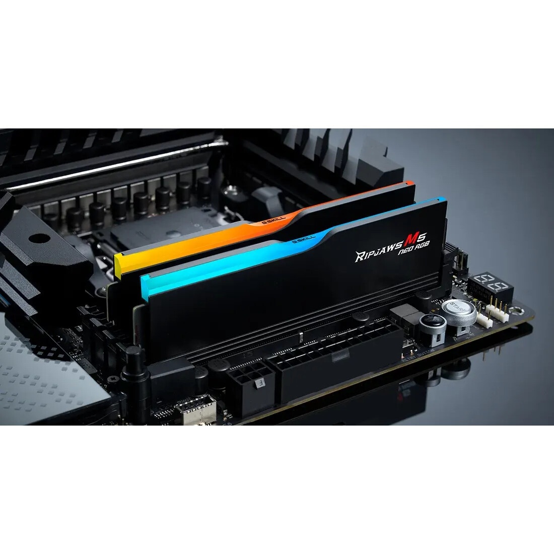 Модуль памяти G.SKILL TRIDENT Z5 RGB 64GB 6000МГц DDR5 CL30 DIMM (Kit of 2x32GB) 1.4V XMP 3.0, White