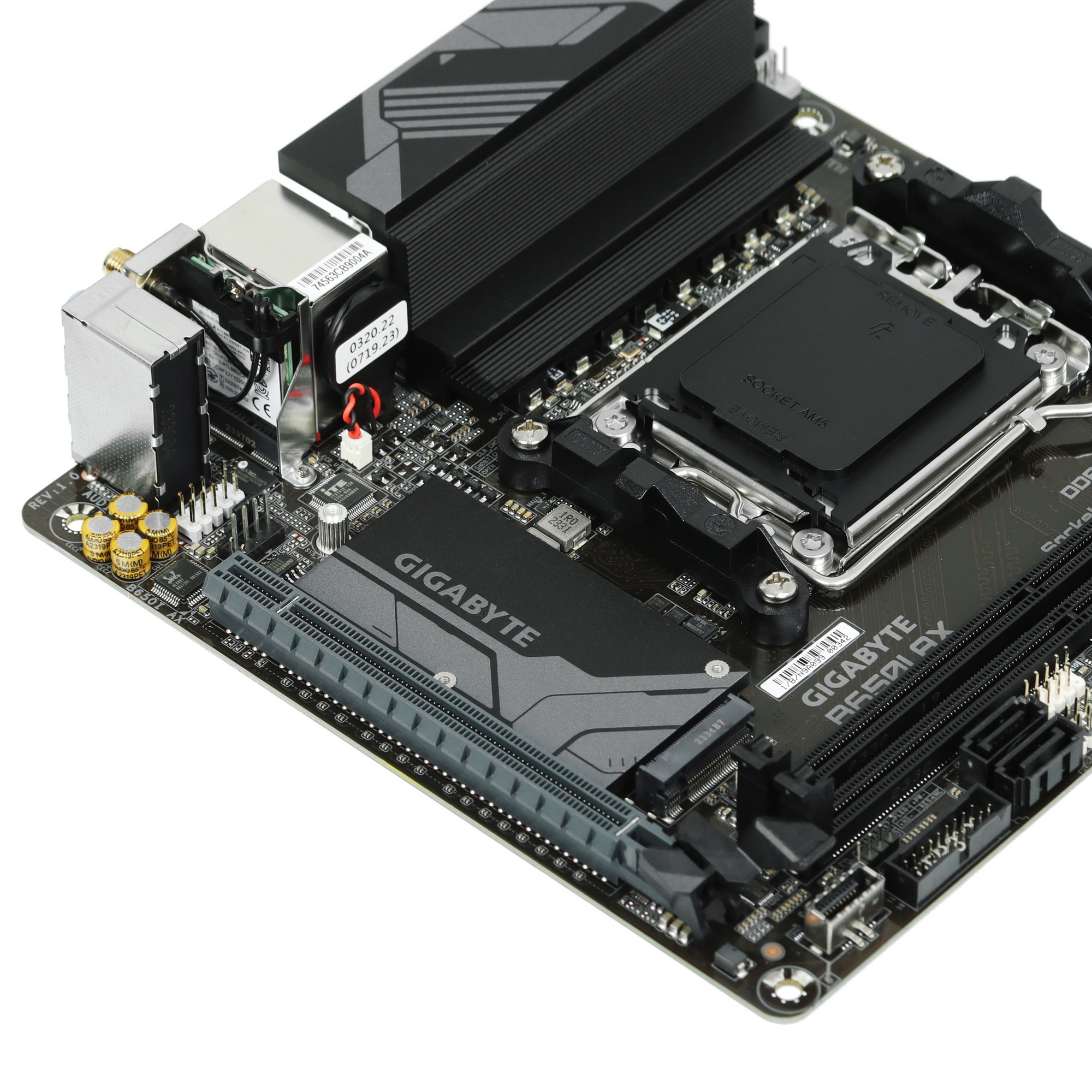 Материнская плата Gigabyte B650I AX