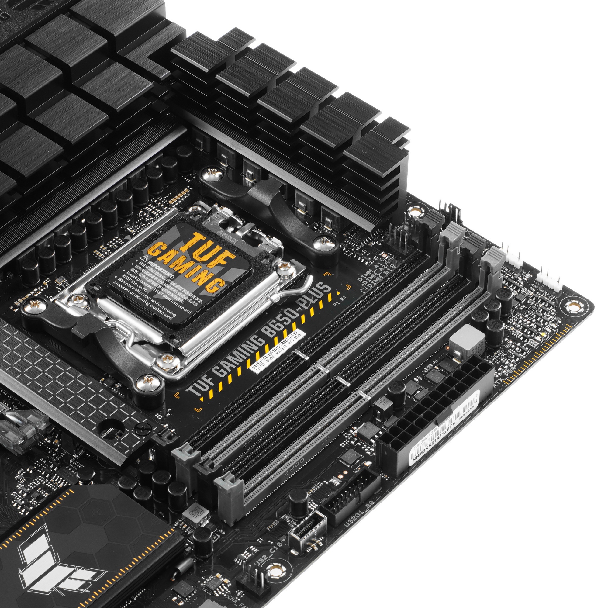 Материнская плата ASUS TUF GAMING B650-PLUS, AM5, AMD B650, 4xDDR5, 4xSATA, 3xM.2, 1xPCI-E 4.0 x16,