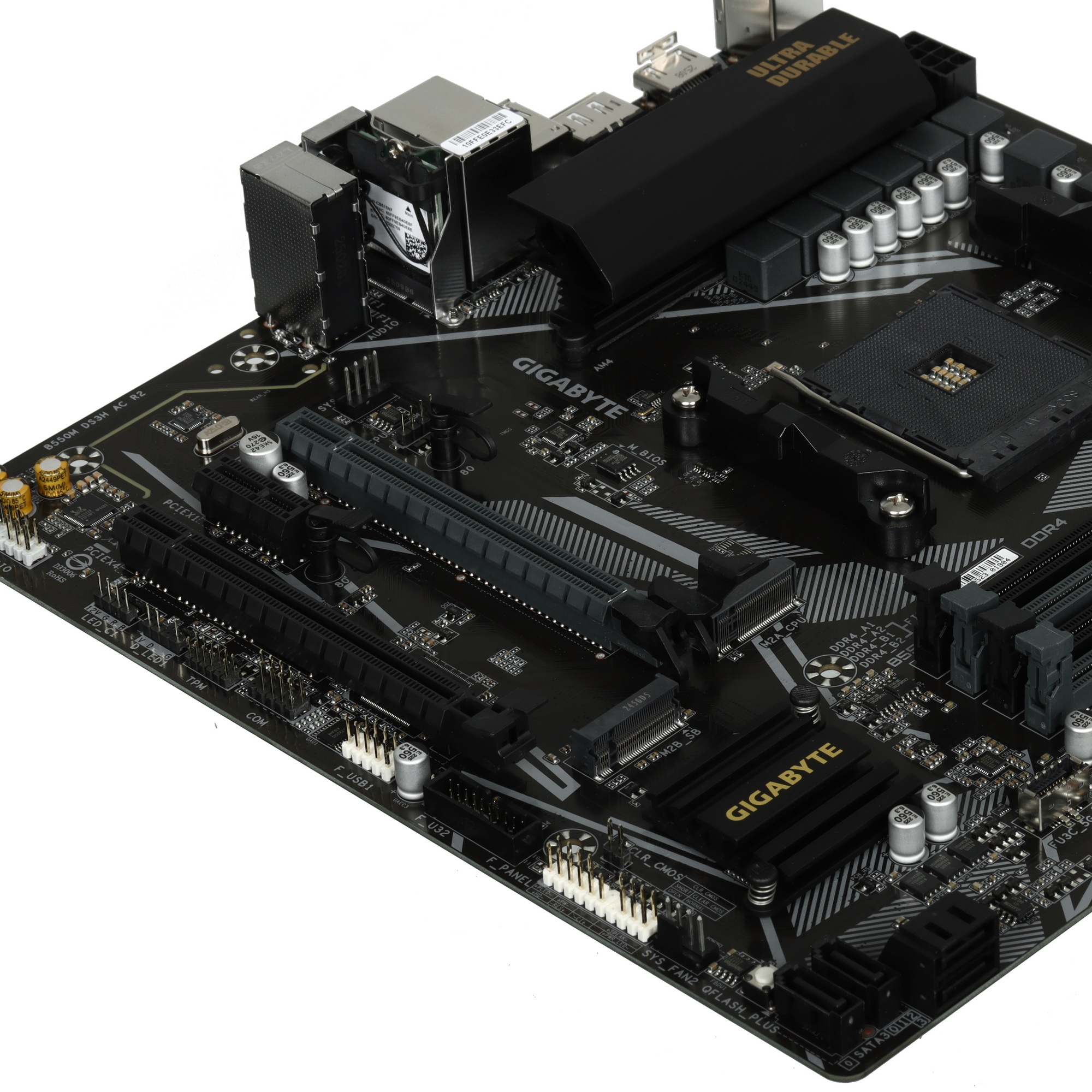 Материнская плата Gigabyte B550M DS3H AC R2 Soc-AM4 AMD B550 4xDDR4 mATX AC`97 8ch(7.1) GbLAN RAID+H