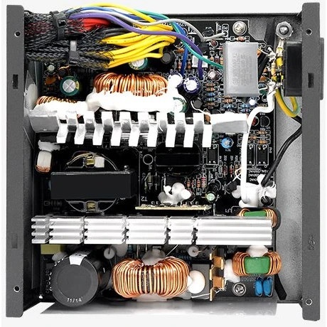 Блок питания Thermaltake TR2 S (PS-TRS-0600NPCWEU-2), 80 PLUS, 120мм, черный