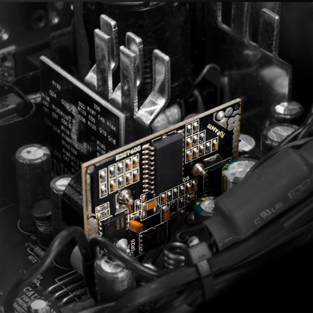 Блок питания INWIN P75F 750W 80plus Gold, full range, 120mm fan [6188849]