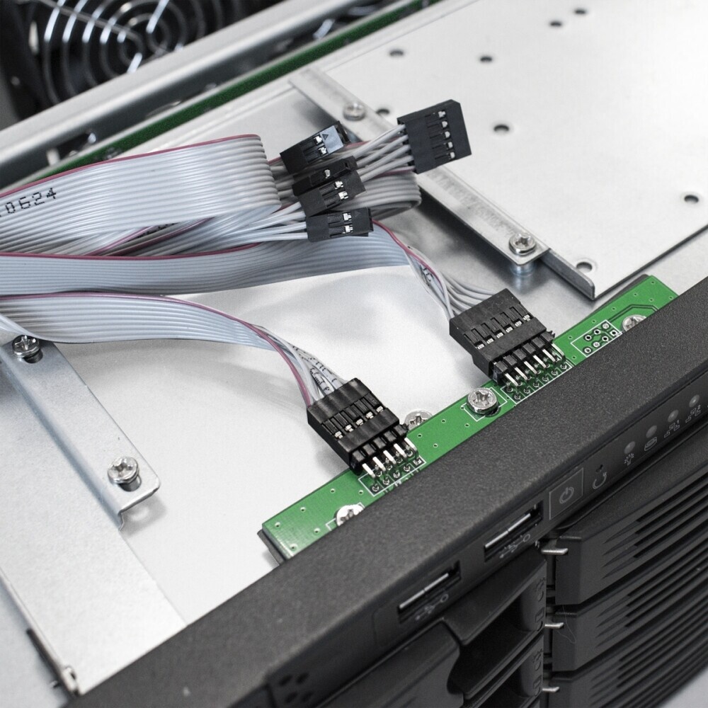 Серверный корпус CS-R25 with 12G HDD BP and 550w RPS