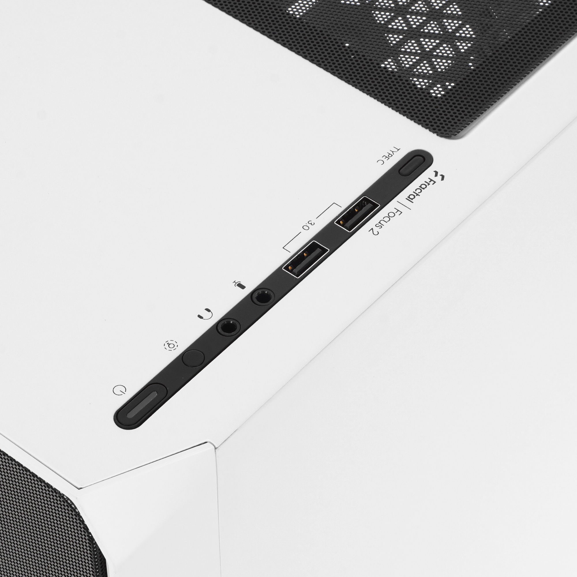 Корпус Fractal Design Focus 2 RGB White TG Clear Tint / FD-C-FOC2A-04