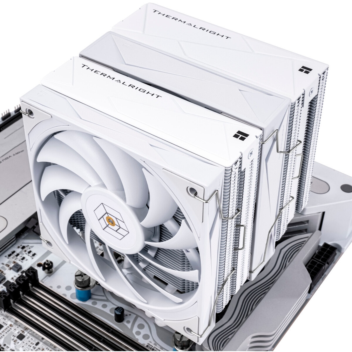 Кулер для процессора Thermalright Royal Knight 120 SE White (4-pin PWM, 155mm, Ni/Cu, 6x6mm, 2x120mm