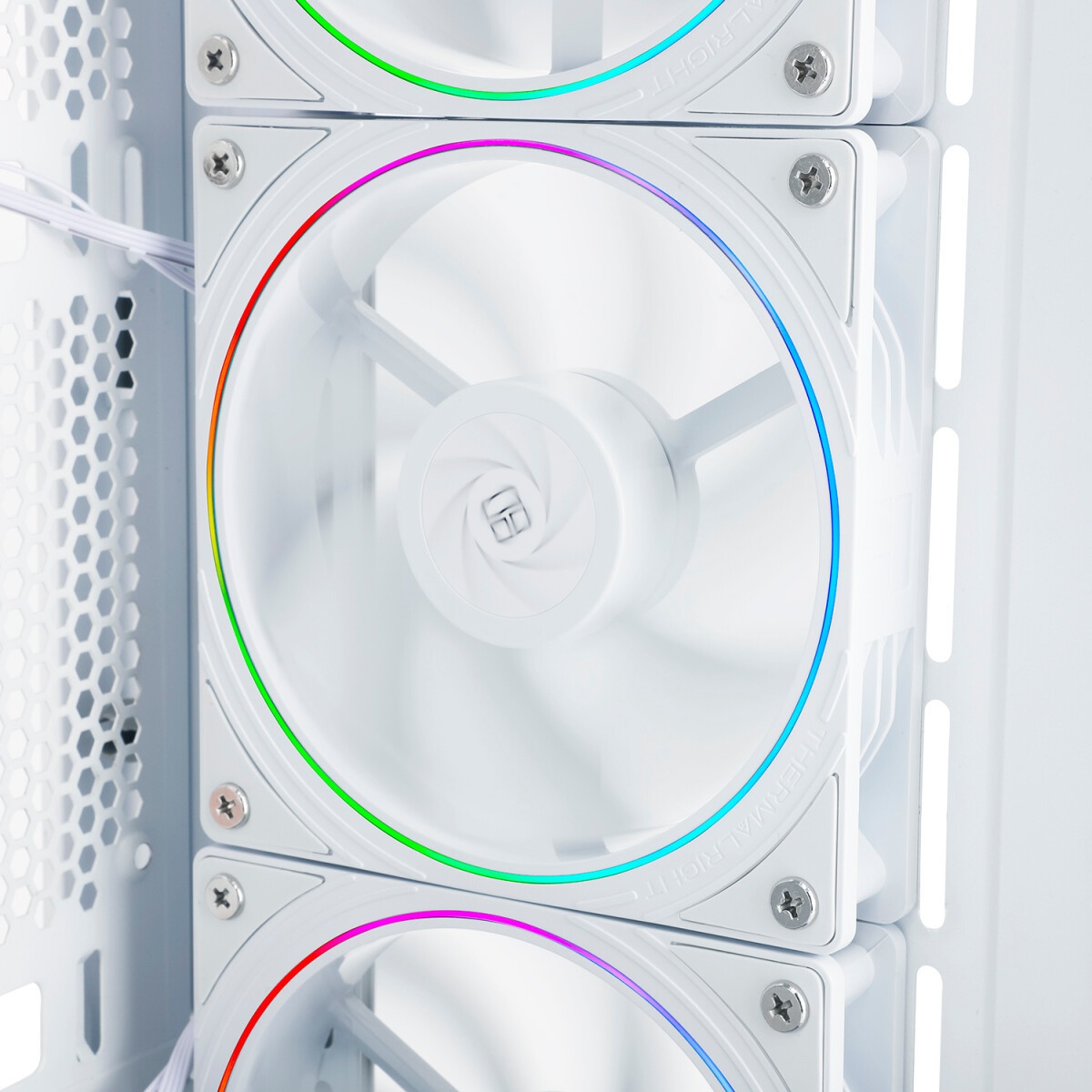 Кулер для корпуса Thermalright TL-S12RW Reverse (120x120x25mm, 4-pin PWM, ARGB, 47.6CFM, 23.2dBA, 15