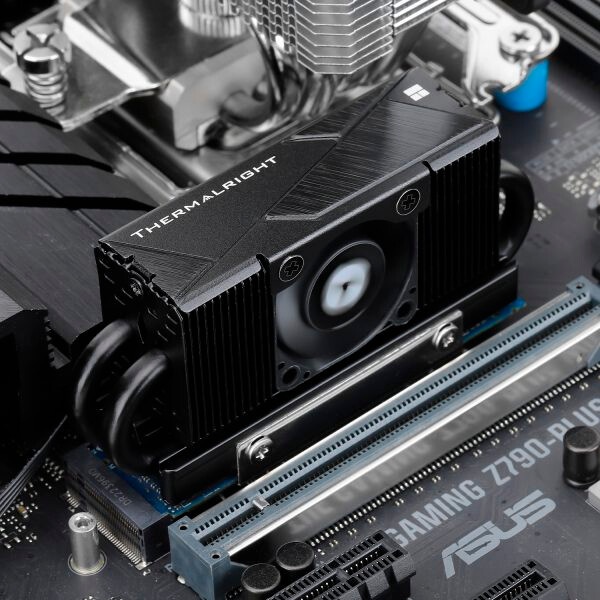 Радиатор Thermalright TR-M.2-2280-AG для&nbsp;M.2&nbsp;SSD&nbsp;Thermalright&nbsp;2280&nbsp;Type&nbsp;A&nbsp;G,&nbsp;70x24х13&nbsp;мм,&nbsp;серый