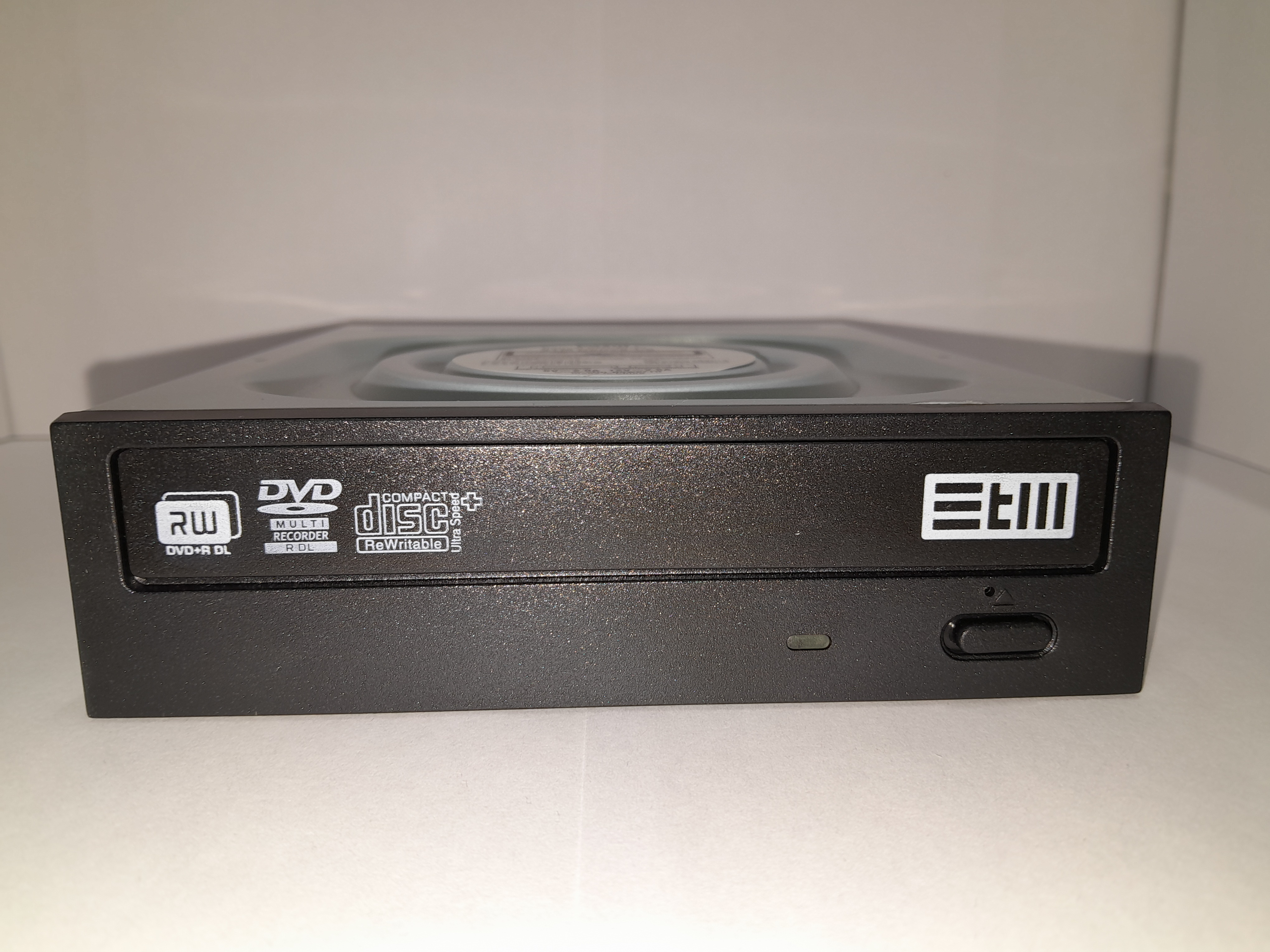 Внутренний оптический DVD привод DVD-RW (SATA, internal, black), OEM