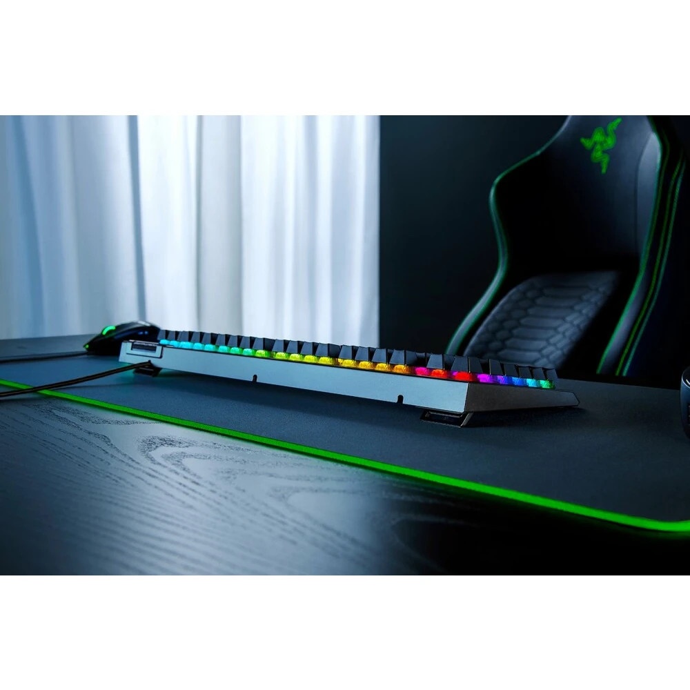 Игровая клавиатура Razer BlackWidow V4 X (Yellow Switch) - Russian Layout/ Razer BlackWidow V4 X (Ye