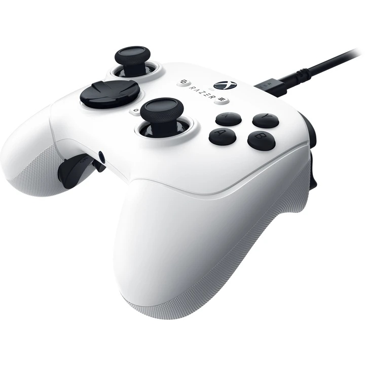 Игровой контроллер Razer Wolverine V3 Tournament Ed.- White Gamepad/ Razer Wolverine V3 Tournament