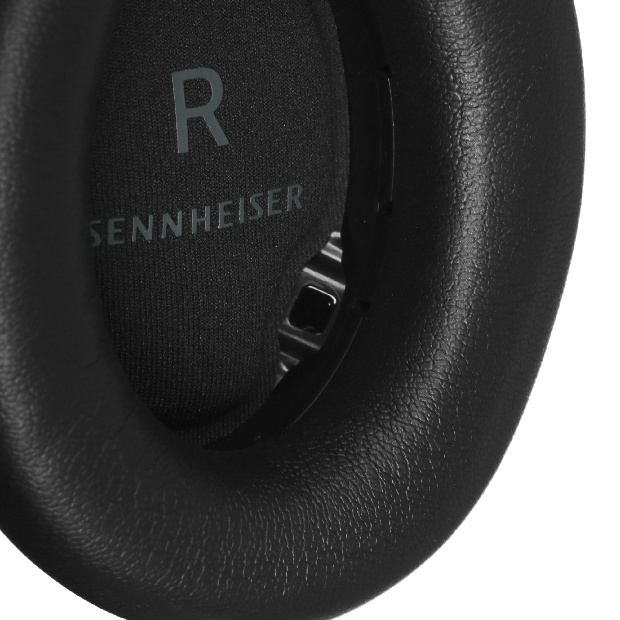 Наушники Sennheiser Accentum Plus black