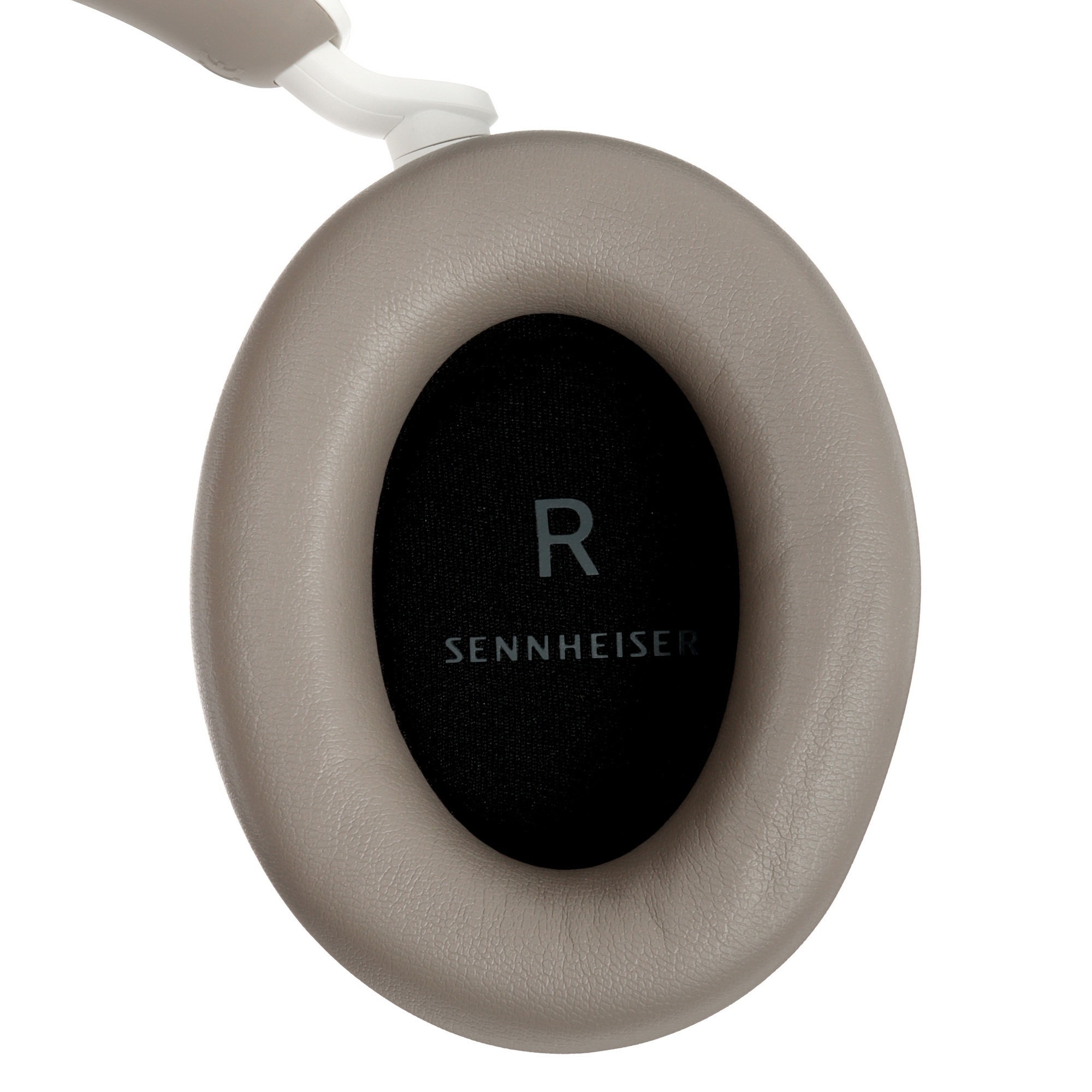 Наушники мониторные Sennheiser Accentum Plus 1.2м белый беспроводные bluetooth оголовье (700177 ACPA
