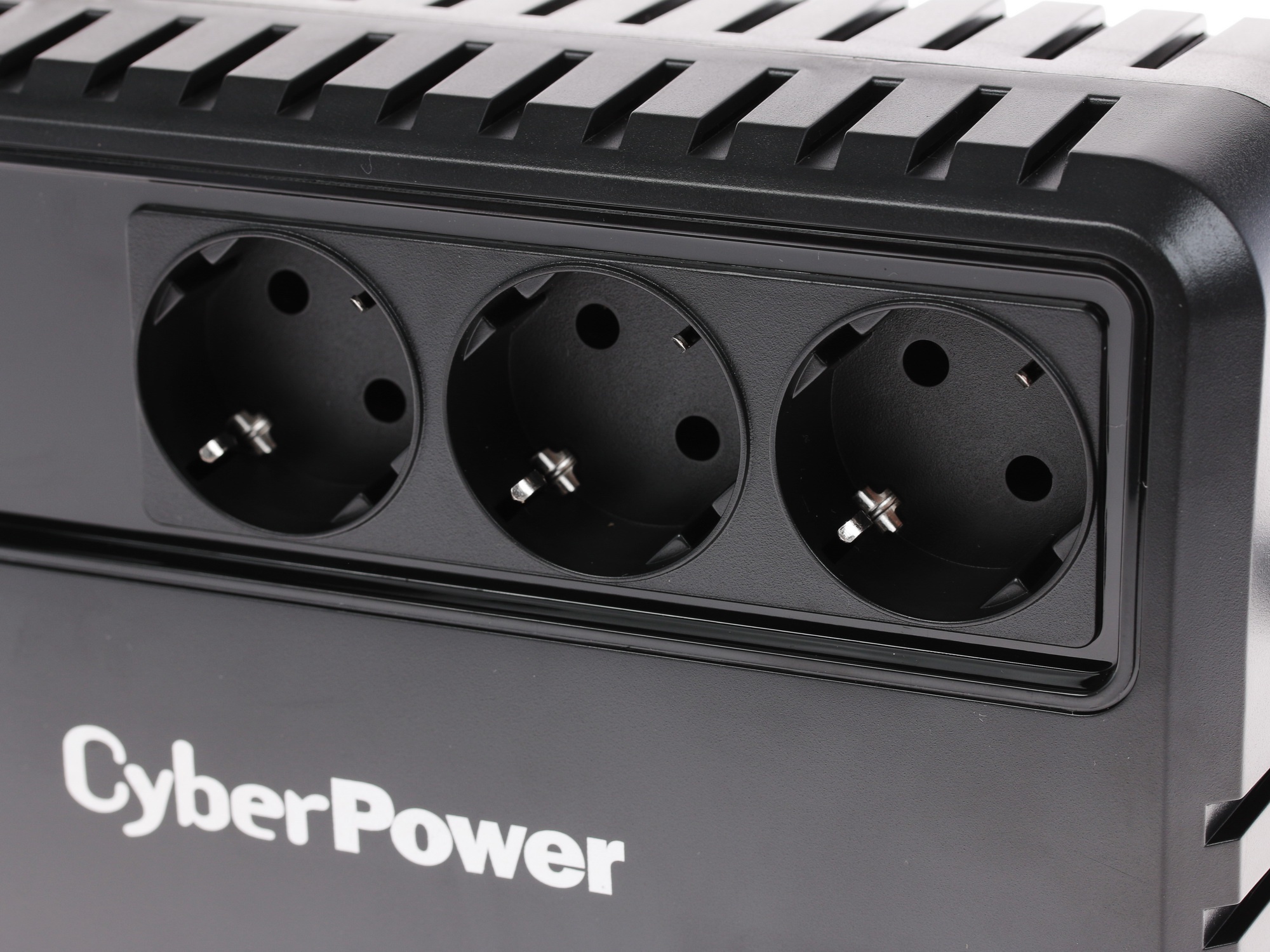 Источник бесперебойного питания Cyberpower BU600E Line-Interactive 600VA/360W (3 EURO)